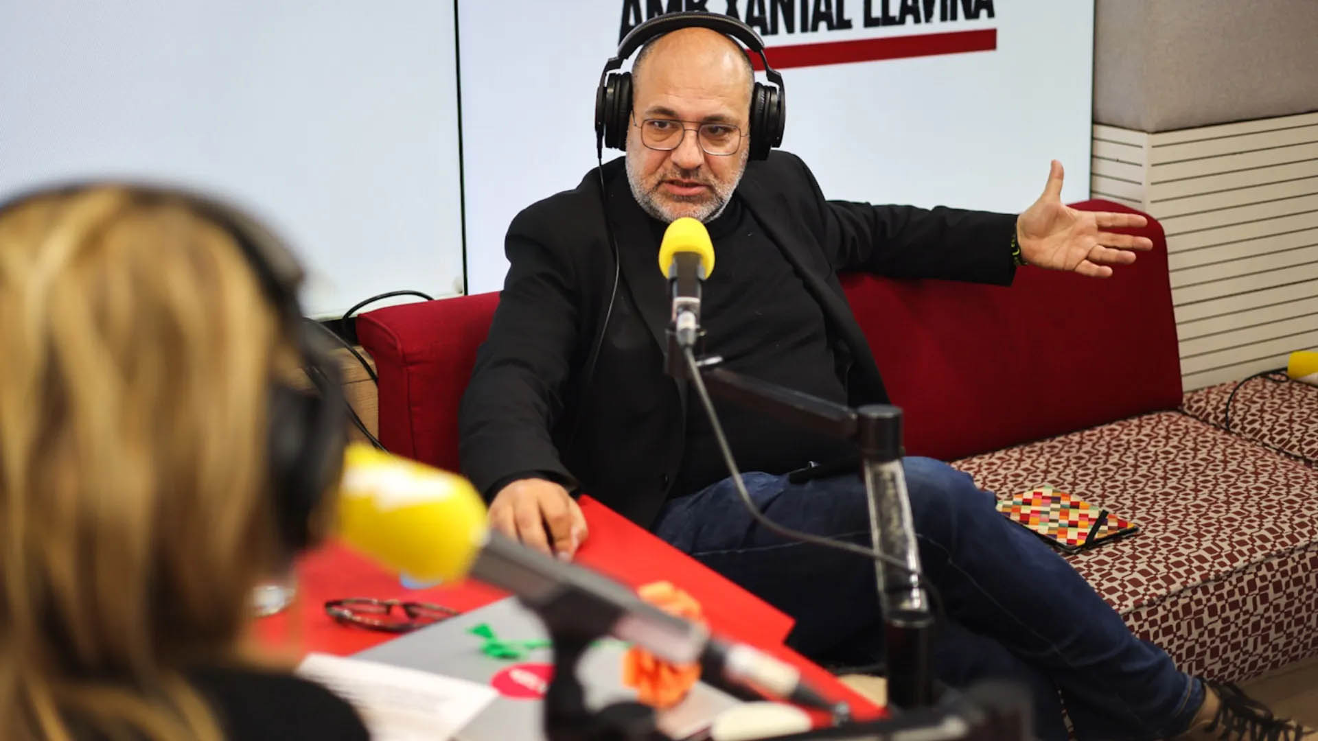 Josep M. Ganyet: «Si hay maestros que corren con AI, están equivocados», conversación con Xantal Llavina